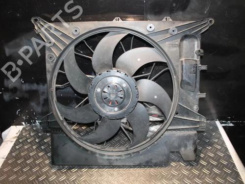 Used Radiator fan VOLVO XC90 I (275) D5 AWD (185 hp) 31592858
