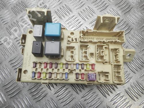Used Fuse box TOYOTA AVENSIS (_T25_) 2.2 D-CAT (ADT251_, ADT251R) (177 hp) 28921443