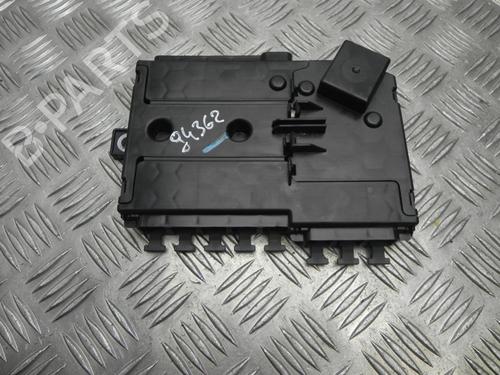 Used Fuse box Fuse box 37541425 37541425