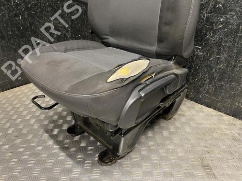Left front seat RENAULT MASTER III Van (FV) 2.3 dCi 150 FWD (FV0F, FV03, FV09) | BP39181220C15 - Image 2