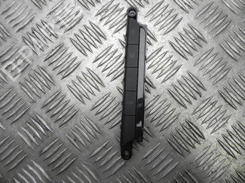 switch-maserati-ghibli-iii-m157-2013-37543390 main image