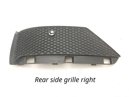 Grill Grill MERCEDES-BENZ M-CLASS (W166) ML 63 AMG 4-matic (166.074) (525 hp) 28925816 28925816