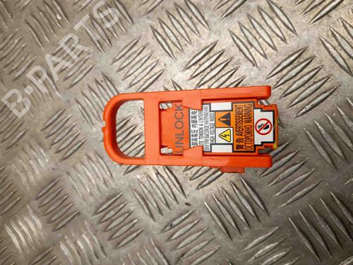 Sikringsdose TOYOTA AURIS (_E18_) 1.8 Hybrid (ZWE186_, ZWE186R) (136 hp) 28932478