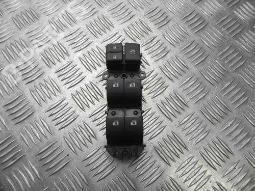 Used Switch TOYOTA C-HR (_X1_) 1.8 Hybrid (ZYX10_, ZYX11_, ZYX10R, ZYX11R) (122 hp) 28908881