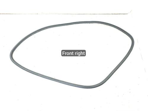 Used Rubber door seal Rubber door seal BENTLEY BENTAYGA (4V1) 6.0 (608 hp) 33847860 33847860