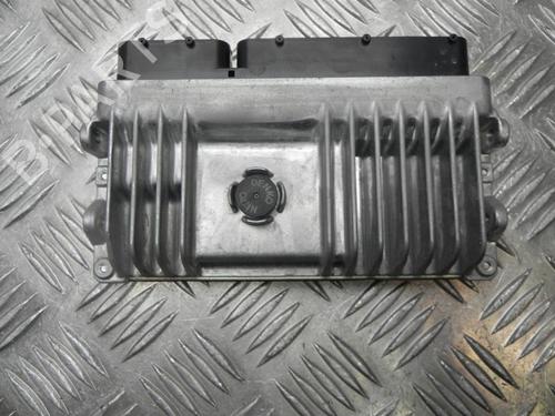 Motorstyringsenhed Motorstyringsenhed TOYOTA YARIS (_P13_) 1.5 (NSP131_) (112 hp) 37581586 37581586