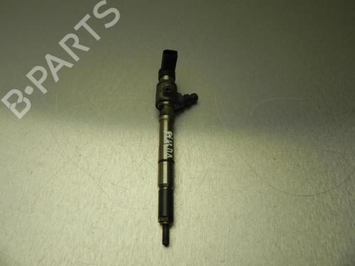 Used Injector VW TOURAN (1T3) 1.6 TDI (105 hp) 30057363