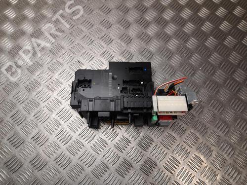 Used Fuse box Fuse box 37549926 37549926