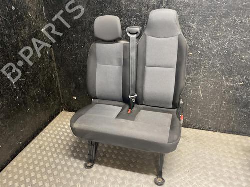 Used Right front seat Right front seat 37573493 37573493