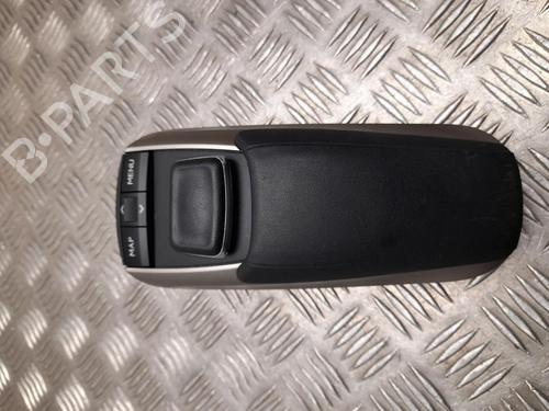 switch-lexus-ct-zwa10_-2010-37553001 main image