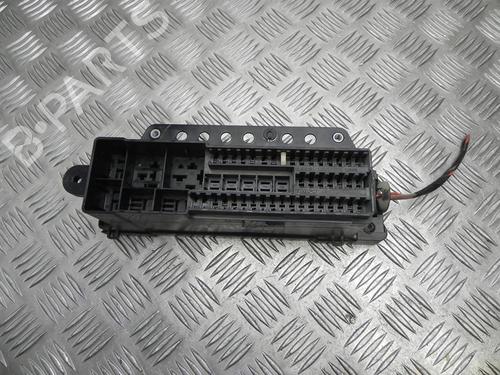 Used Fuse box Fuse box 37541733 37541733