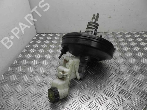 Used Servo brake TOYOTA YARIS (_P13_) 1.0 (KSP130_, KSP130) (69 hp) 28920567