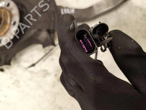 Right front steering knuckle MASERATI QUATTROPORTE VI 3.8 GT S | BP28917099M26