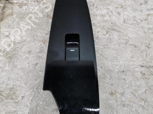 Used Right rear window switch MAZDA 3 (BM, BN) 2.0 (150 hp) 28926623