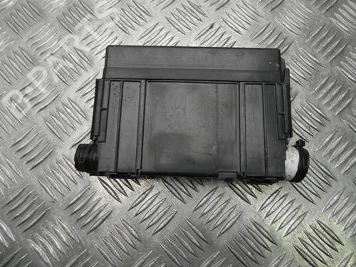Used Fuse box Fuse box 37579551 37579551