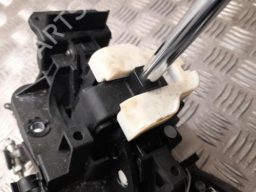 Gear lever SUBARU XV (_GP_) 2.0 D AWD (GPD) | BP28930026M90 
