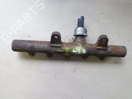 Used Injection rail RENAULT CLIO III (BR0/1, CR0/1) 1.5 dCi (BR17, CR17) (86 hp) 28921776