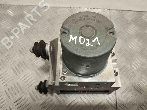 Used ABS pump AUDI A8 D4 (4H2, 4H8, 4HC, 4HL) 4.2 FSI quattro (371 hp) 28936552