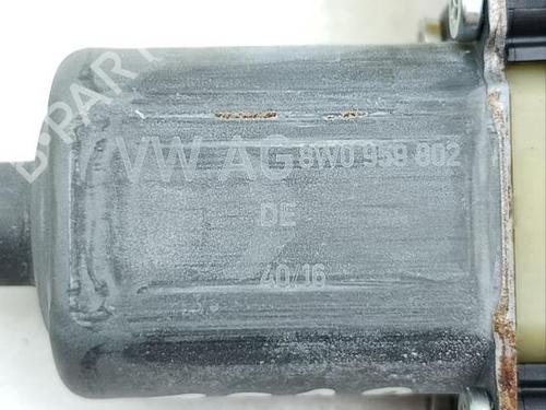 Right front window motor BENTLEY BENTAYGA (4V1) 6.0 | BP38997243E20 - Image 8