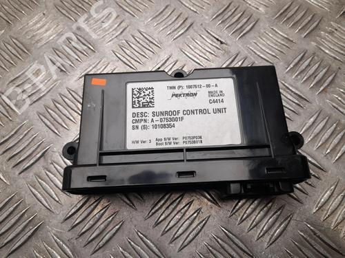Used Electronic module Electronic module TESLA MODEL S (5YJS) P85D AWD (700 hp) 28930094 28930094