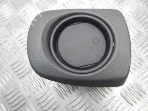 Used Air vent TOYOTA YARIS (_P13_) 1.0 (KSP130_, KSP130) (69 hp) 28923188