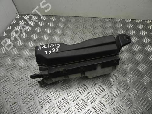 Used Fuse box Fuse box 37581075 37581075