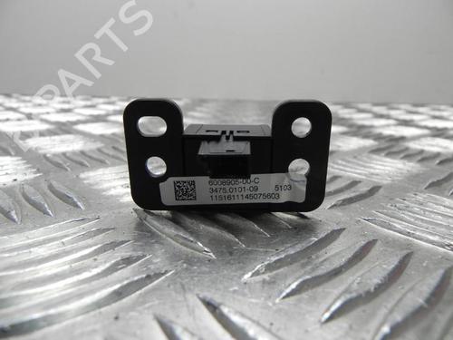 Warning switch TESLA MODEL S (5YJS) 85D AWD | BP37577831I22 - Image 2