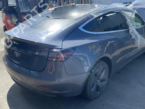 Switch TESLA MODEL 3 (5YJ3) EV | BP37564263I30 - Image 3