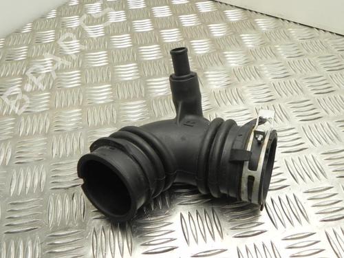 Used Air vent TOYOTA YARIS (_P13_) 1.3 (NSP130_, NSP130) (95 hp) 28930484