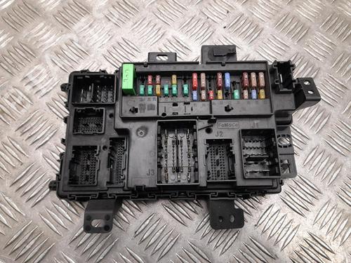 Used Fuse box Fuse box 37565467 37565467