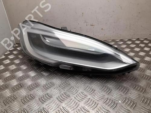 Used Right headlight Right headlight TESLA MODEL S (5YJS) 75D AWD (525 hp) 33270993 33270993
