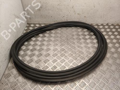 Used Rubber door seal Rubber door seal TESLA MODEL Y (5YJY) Long Range All-wheel Drive (514 hp) 39700791 39700791