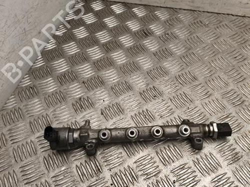 Used Injection rail Injection rail 38429635 38429635