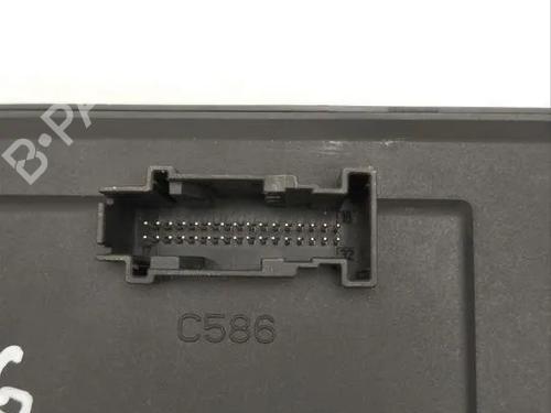 Fuse box JAGUAR F-TYPE Coupe (X152) 5.0 SCV8 R AWD | BP32213938E1