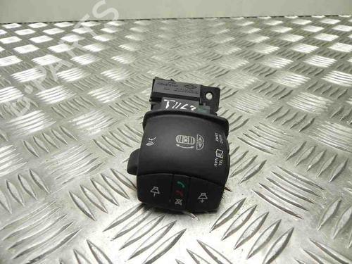 Used Steering wheel controls RENAULT LAGUNA III Grandtour (KT0/1) 1.5 dCi (KT0A, KT0R, KT02) (110 hp) 28935377