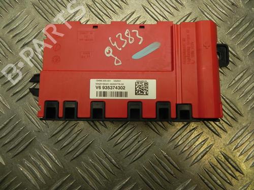 Used Fuse box Fuse box 37541469 37541469