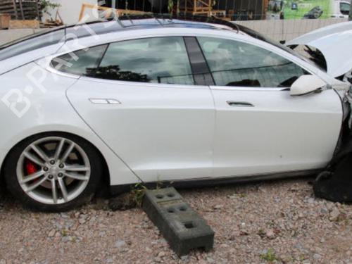 Pipe TESLA MODEL S (5YJS) P85D AWD | BP37547736M125 - Image 7