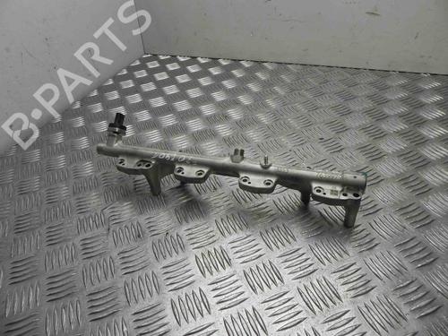 Used Injection rail BMW 3 (F30, F80) 320 i (184 hp) 28918453