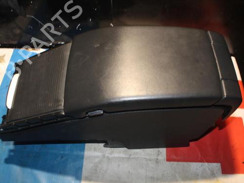 Used Armrest / Center console Armrest / Center console 38965064 38965064