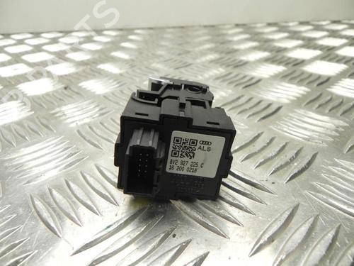 Switch AUDI A3 Limousine (8VS, 8VM) 1.4 TSI | BP37576930I30 - Image 2