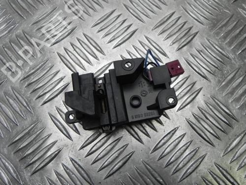 Used Electronic module BMW 5 Touring (E61) 525 d (197 hp) 28914593