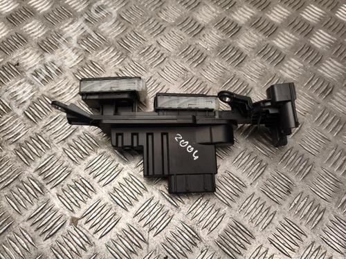 Used Fuse box Fuse box 38609521 38609521