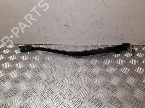 Used Front windshield wiper arm Front windshield wiper arm 37565840 37565840