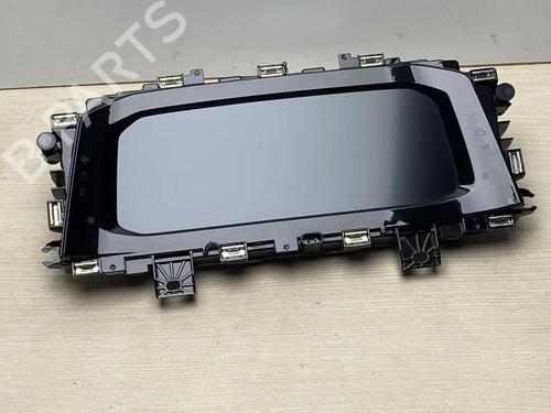 Used Instrument cluster VW GOLF VIII (CD1, DA1) 1.5 eTSI (150 hp) 32283902