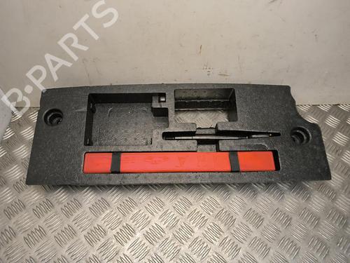 Jack Kit Jack Kit MG MG 4 (EH32) EV (204 hp) 37570739 37570739