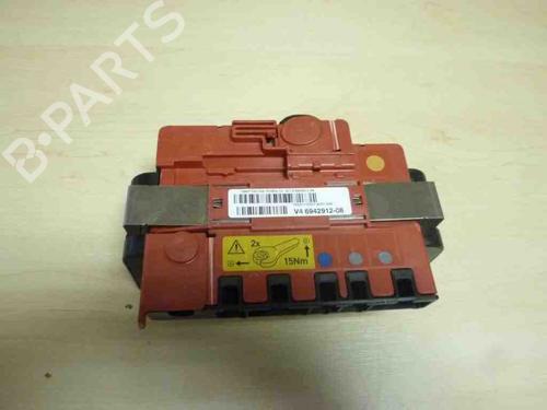 Zekeringkast BMW X1 (E84) sDrive 18 d (143 hp) 28911326