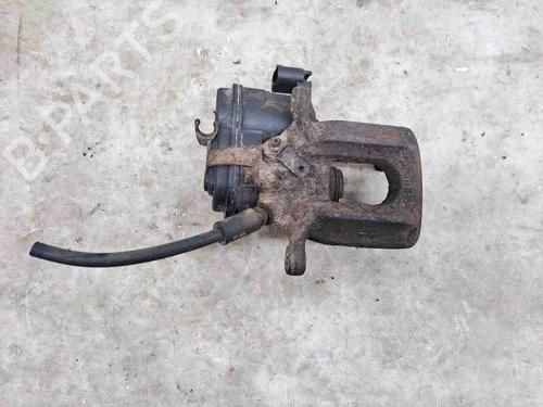 Used Right front brake caliper BMW X3 (F25) xDrive 20 d (184 hp) 28943528