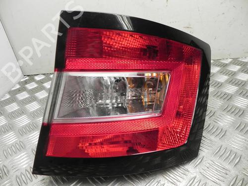 Used Right taillight Right taillight SKODA FABIA III Estate (NJ5) 1.0 (75 hp) 28927362 28927362
