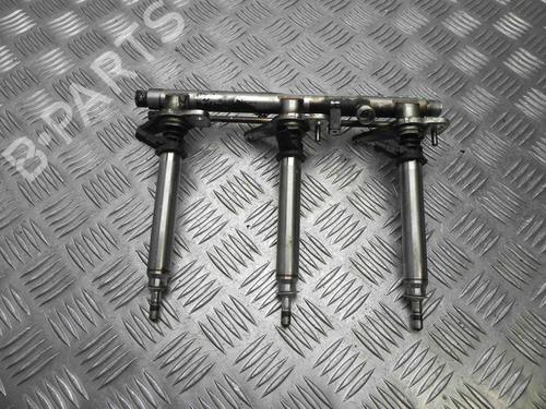 Used Injection rail MERCEDES-BENZ GLC (X253) AMG 43 4-matic (253.964) (367 hp) 28911950