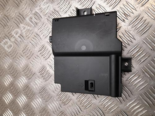 Used Fuse box Fuse box 28932973 28932973